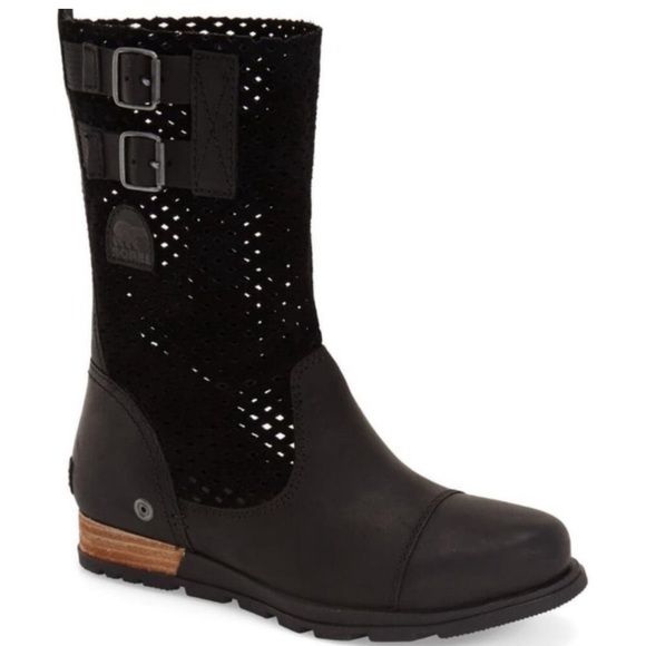 SOREL Major Pull On Perforated Leather and Suede‎ Boots In Black Women's Size 8 - Picture 1 of 12